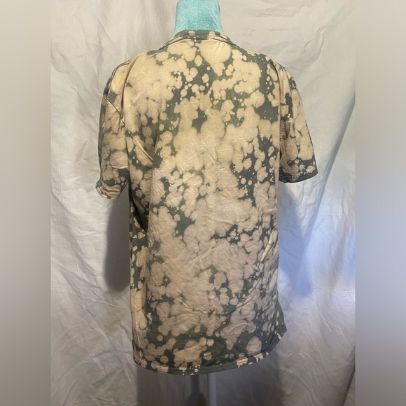 Up cycled Sky deck ledge tshirt - Picture 3 of 4